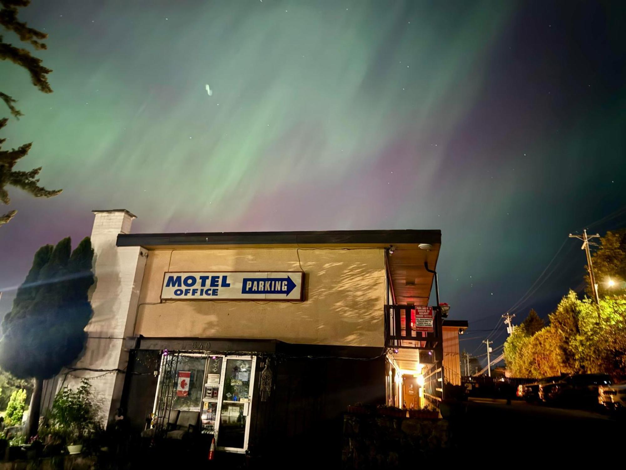 Holiday House Motel Ladysmith Buitenkant foto