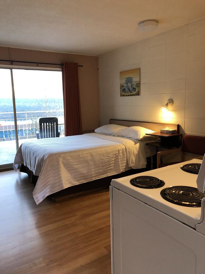 Holiday House Motel Ladysmith Buitenkant foto