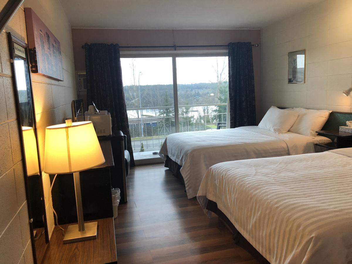 Holiday House Motel Ladysmith Buitenkant foto