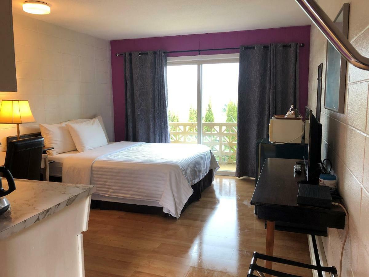 Holiday House Motel Ladysmith Buitenkant foto
